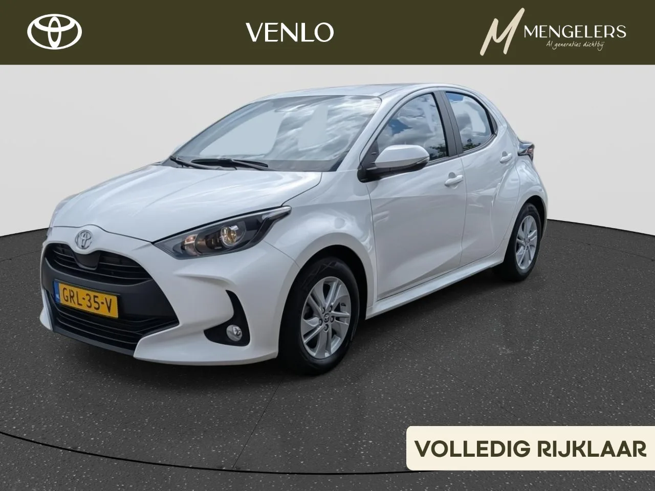 Toyota Yaris (2024) — foto 1