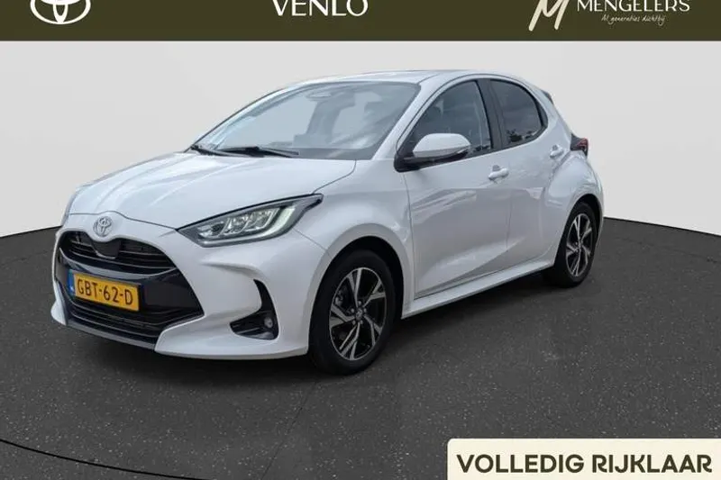 Toyota Yaris (2024)