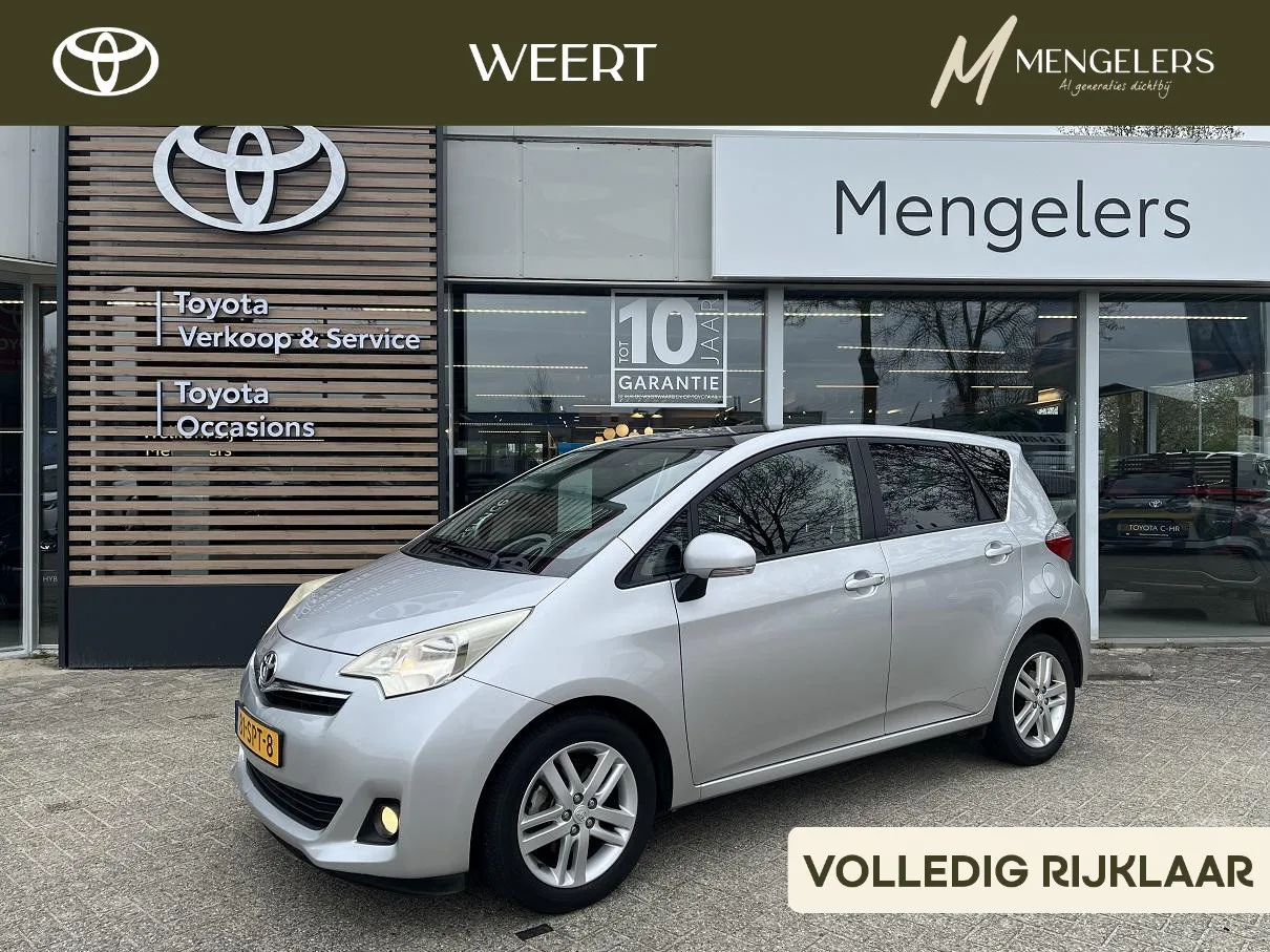 Toyota Verso-S (2012) — foto 1