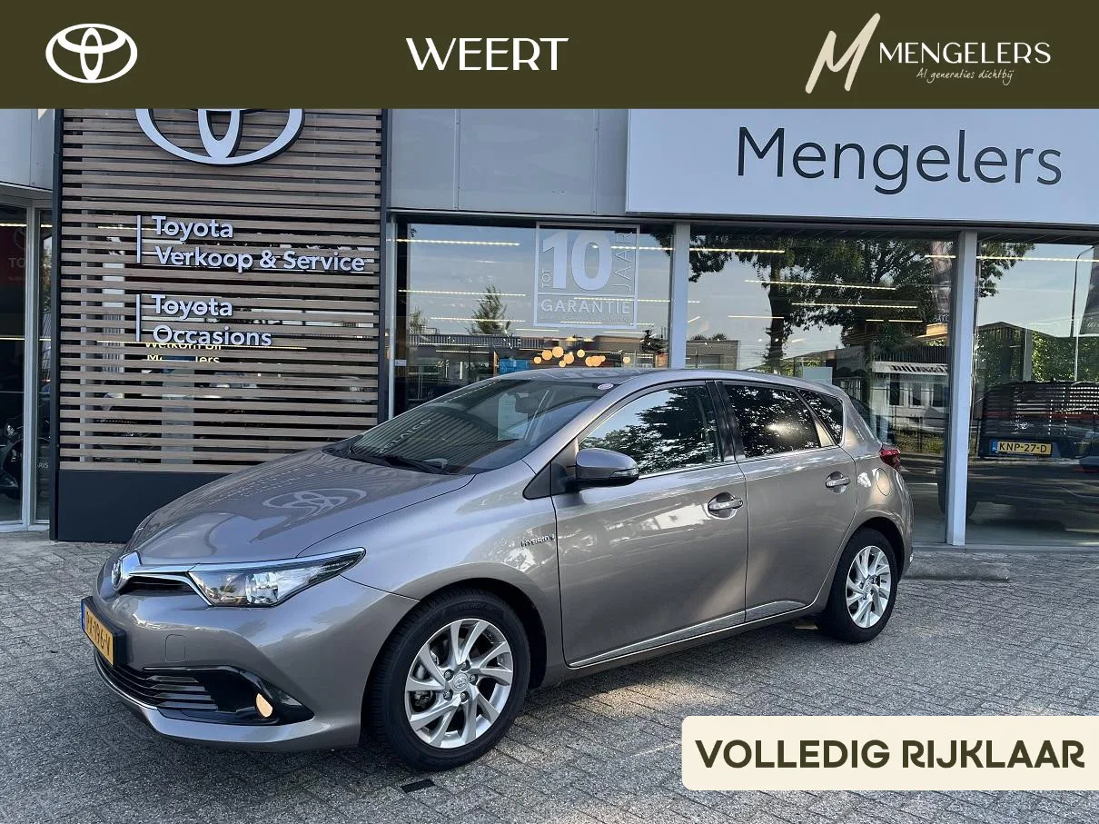 Toyota Auris (2016) — foto 1