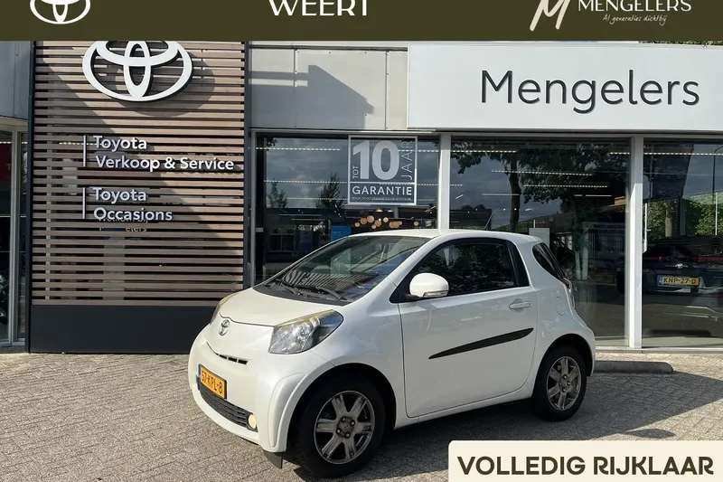 Toyota IQ (2010)