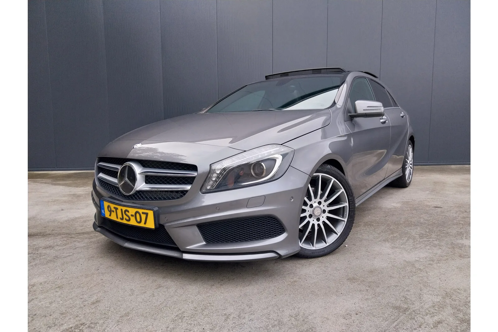 Mercedes-Benz A-Klasse (2014) — foto 1