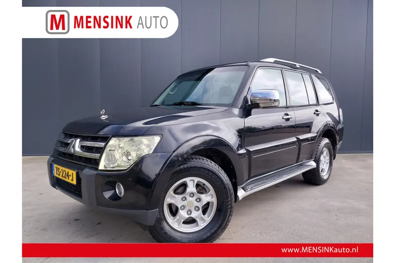 Mitsubishi Pajero (2008)