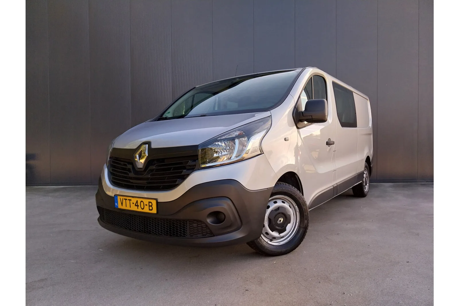 Renault Trafic (2016) — foto 1