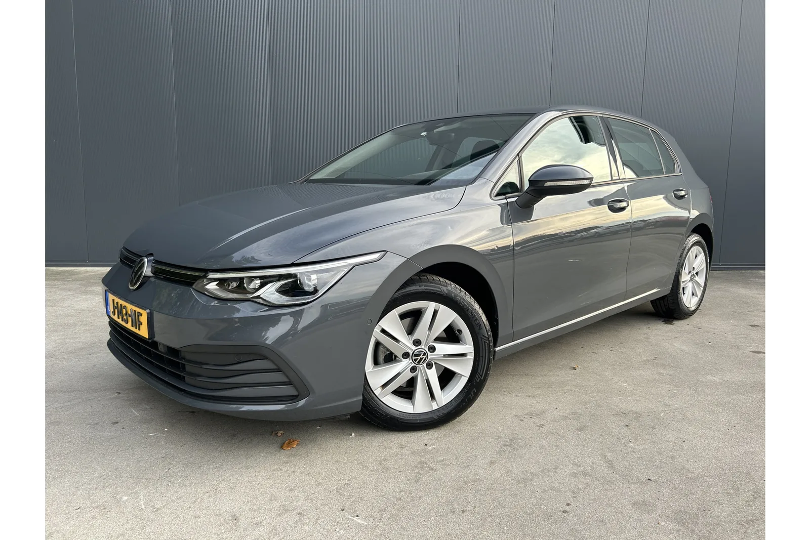 Volkswagen Golf (2020) — foto 1