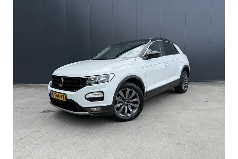 Volkswagen T-Roc (2021)