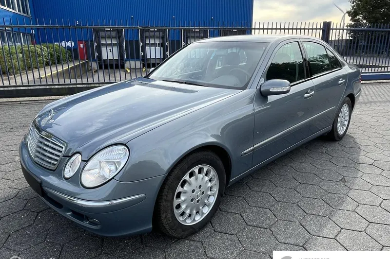 Mercedes-Benz E-Klasse (2004)
