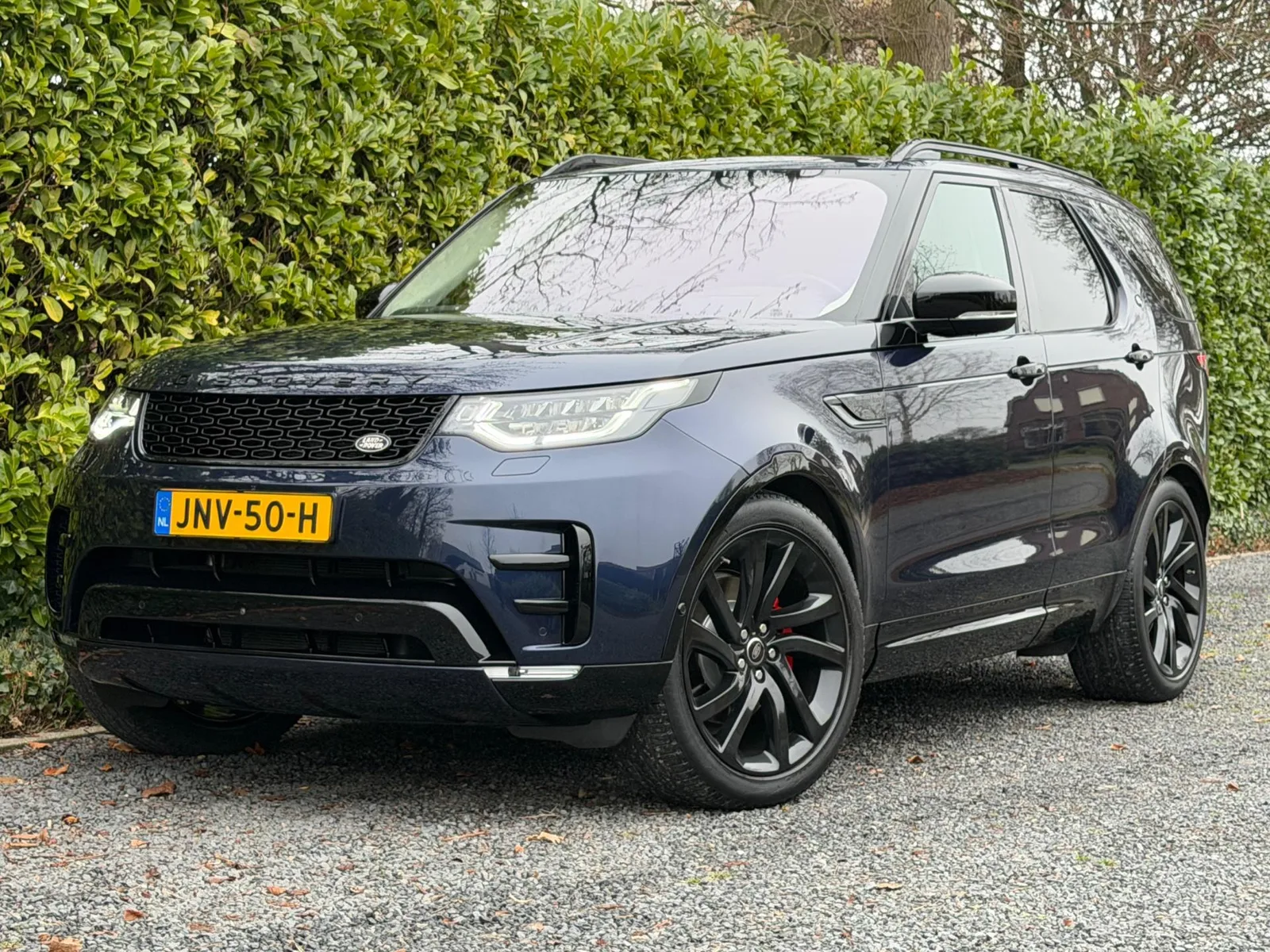 Land Rover Discovery (2017) — foto 1