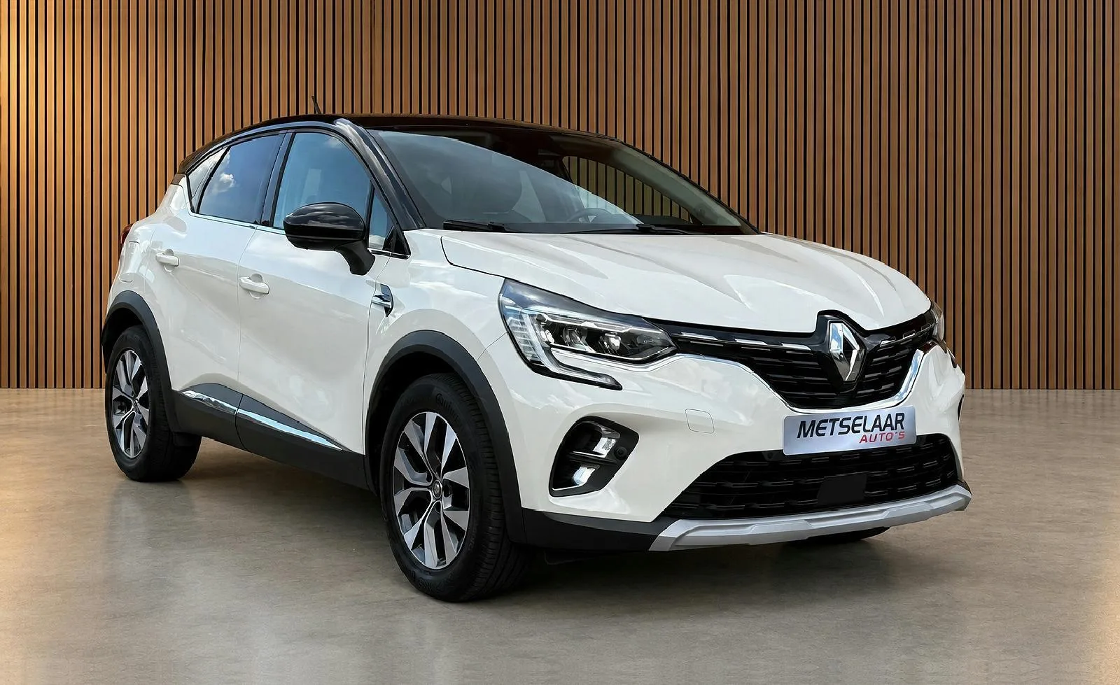 Renault Captur (2020) — foto 1