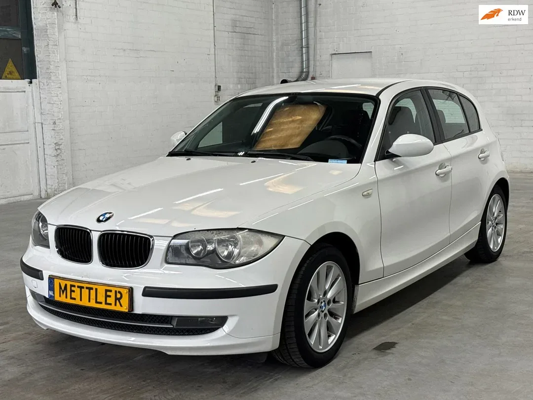 BMW 1-Serie (2008) — foto 1