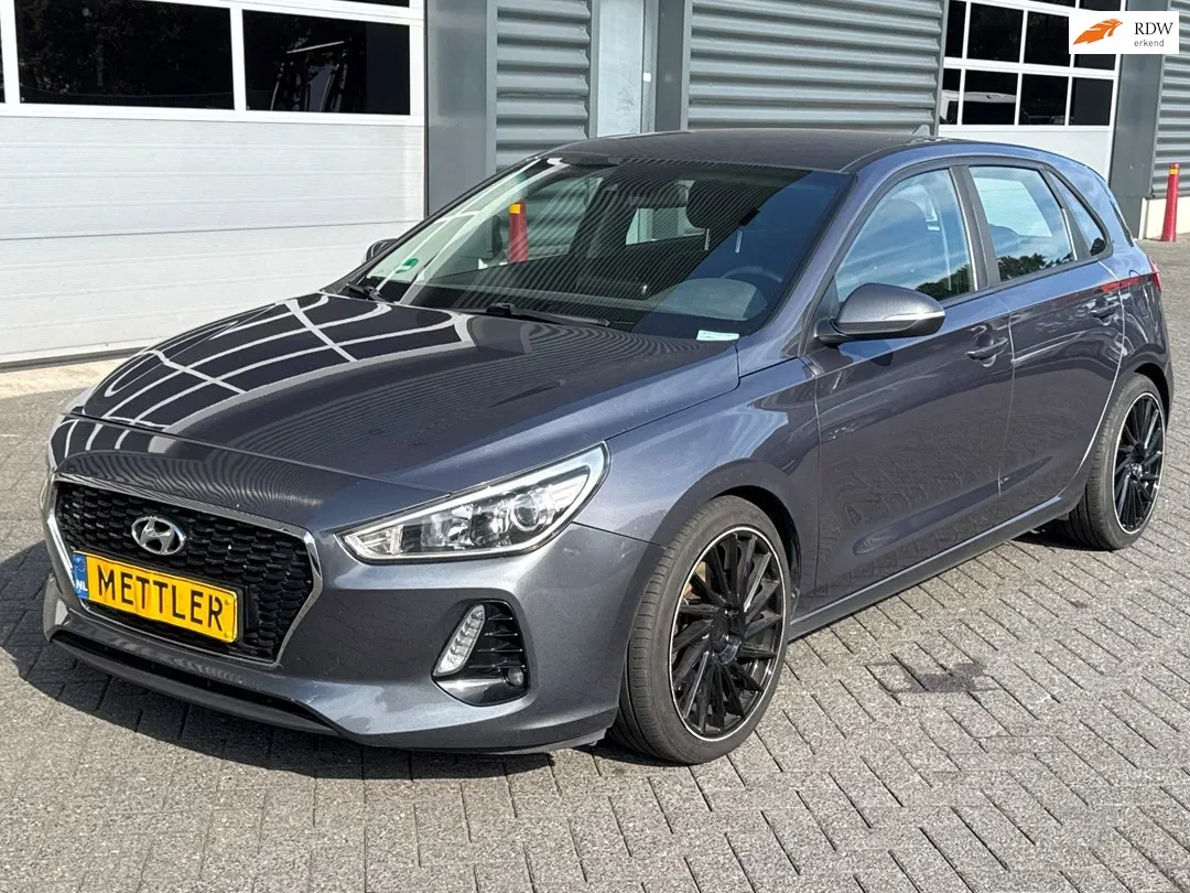 Hyundai i30 (2017) — foto 1
