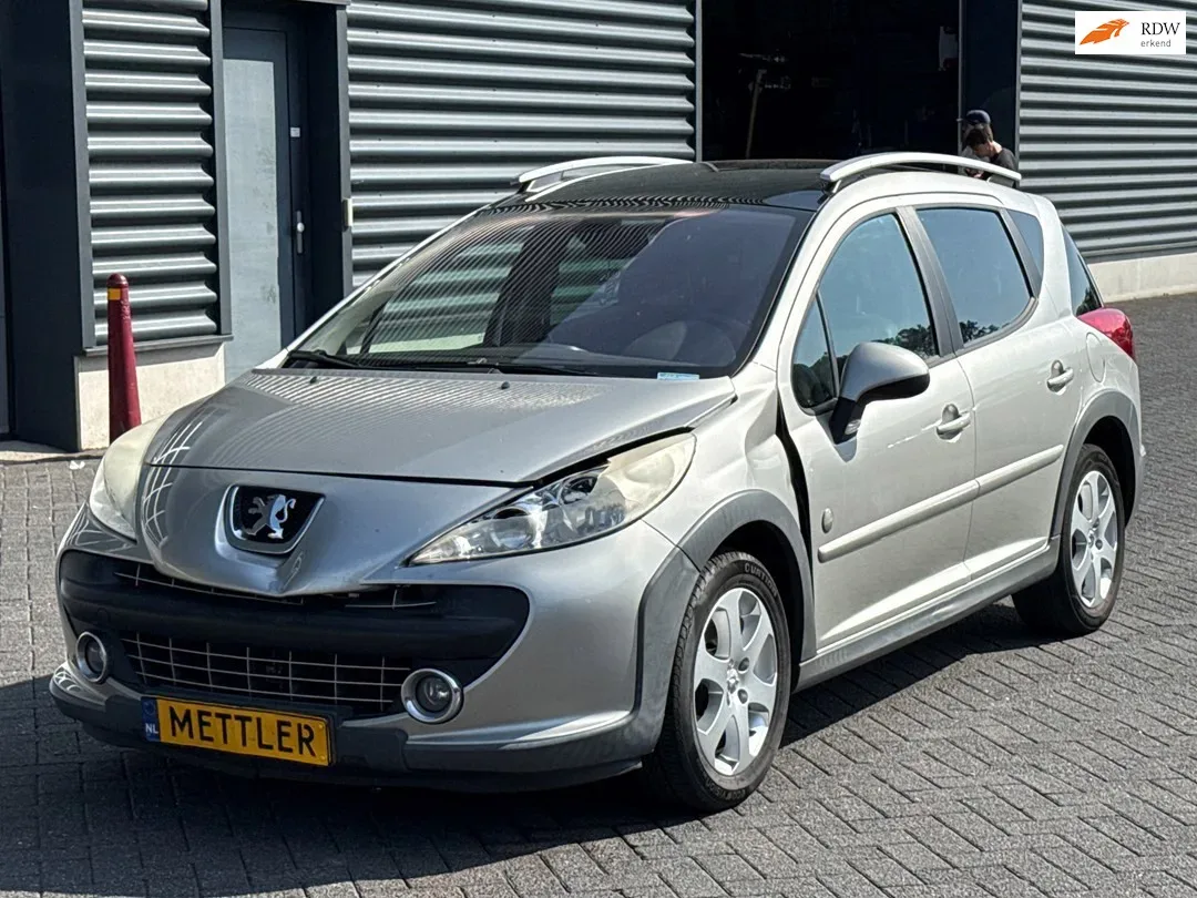 Peugeot 207 (2008) — foto 1