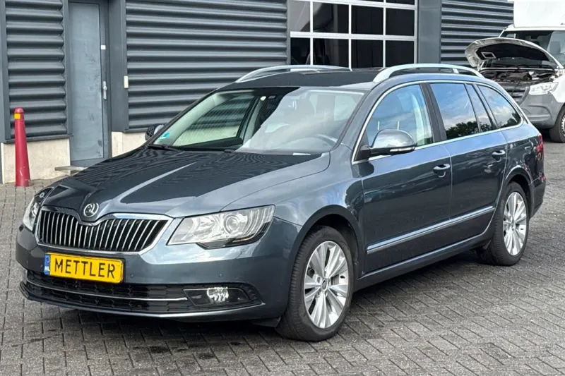 Škoda Superb (2014)