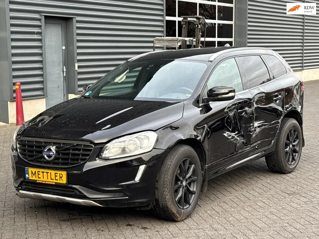 Volvo XC60 (2017) — foto 1