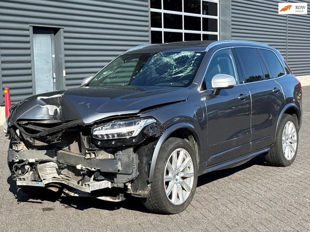 Volvo XC90 (2017) — foto 1