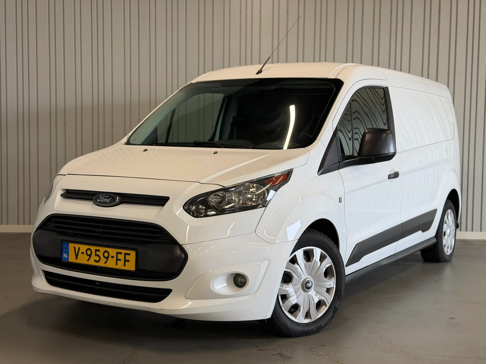 Ford Transit Connect (2017) — foto 1