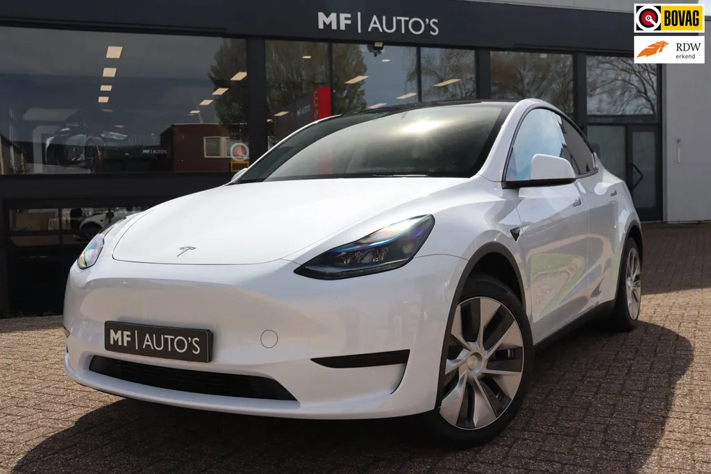 Tesla Model Y (2022) — foto 1