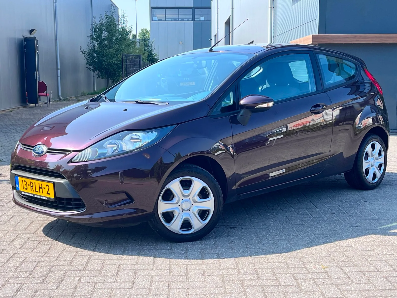 Ford Fiesta (2011) — foto 1