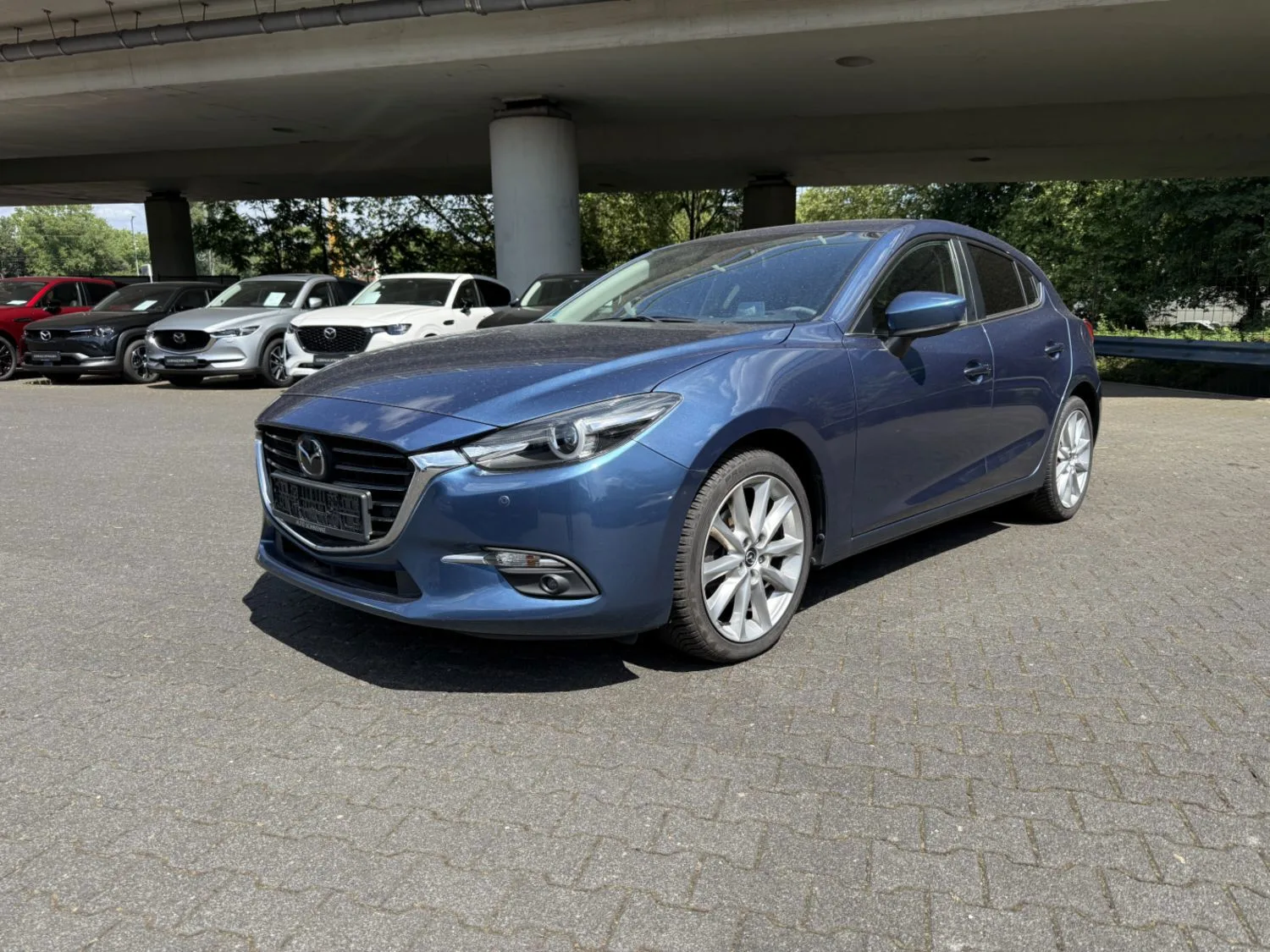 Mazda 3 (2017) — foto 1