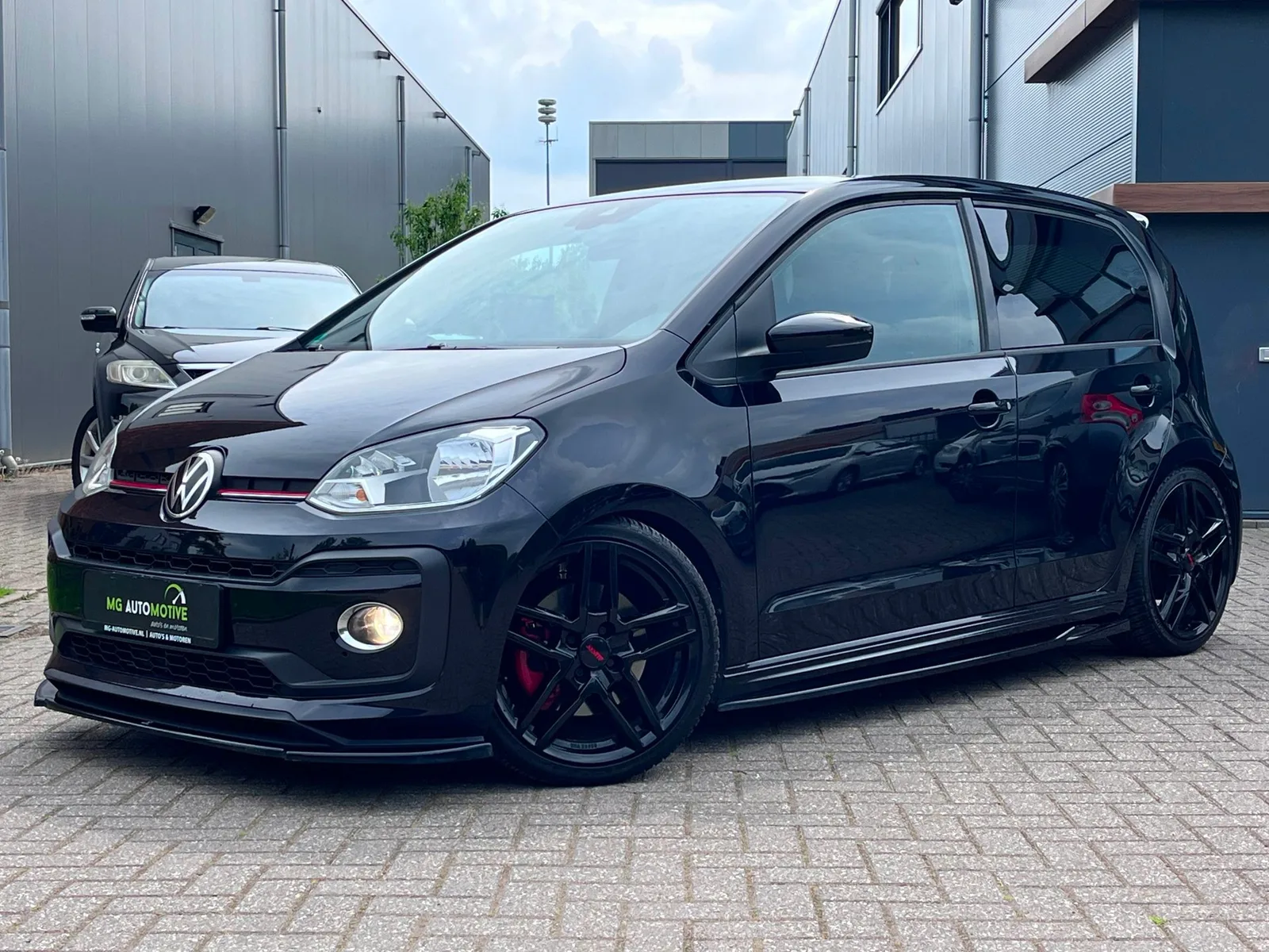 Volkswagen Up! (2020) — foto 1