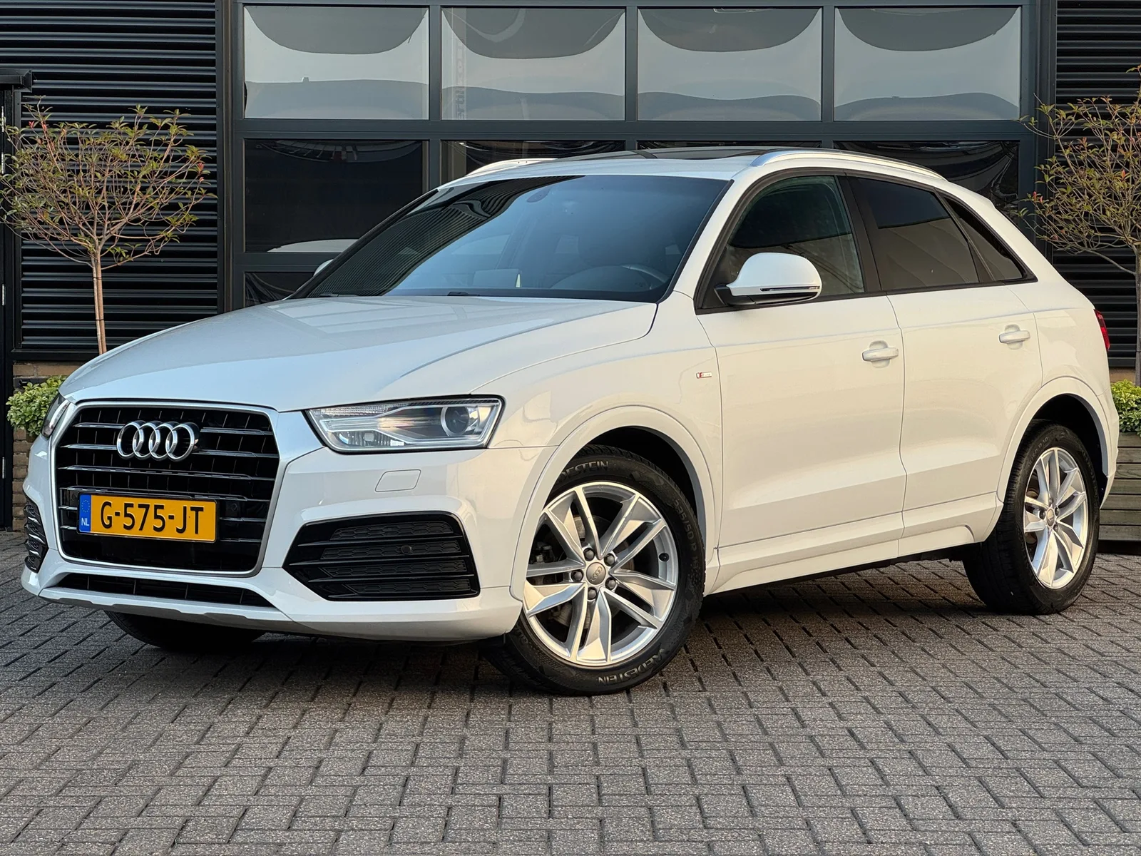 Audi Q3 (2018) — foto 1