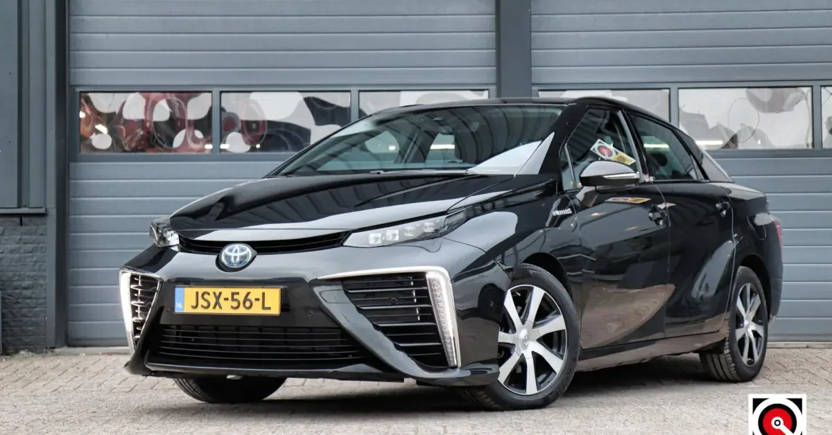 Toyota Mirai (2021) — foto 1