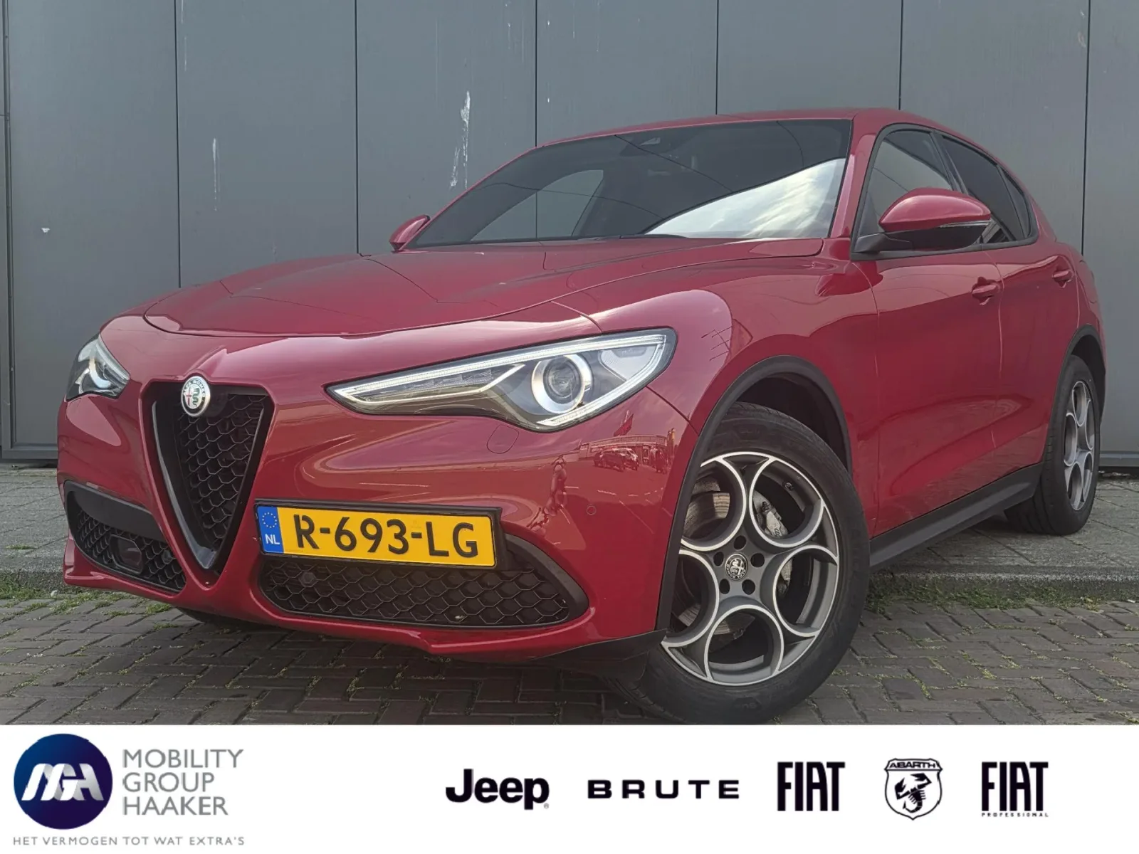 Alfa Romeo Stelvio (2017) — foto 1