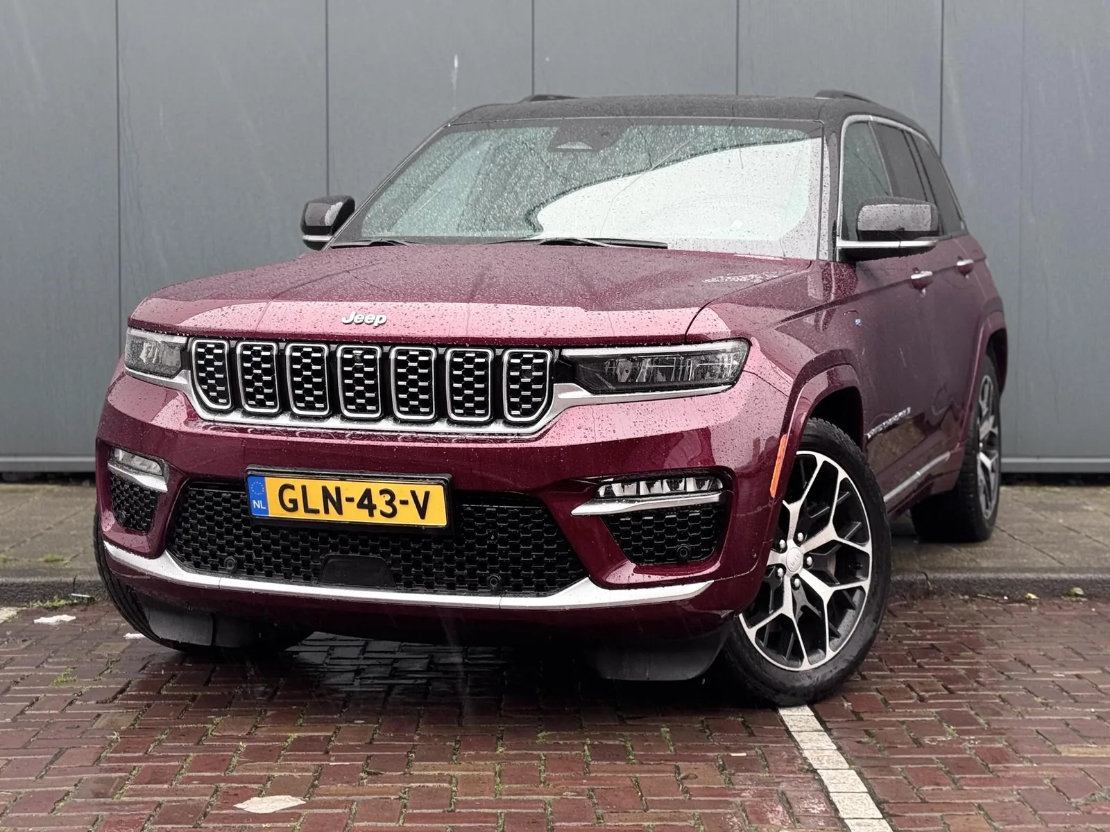 Jeep Grand Cherokee (2024) — foto 1