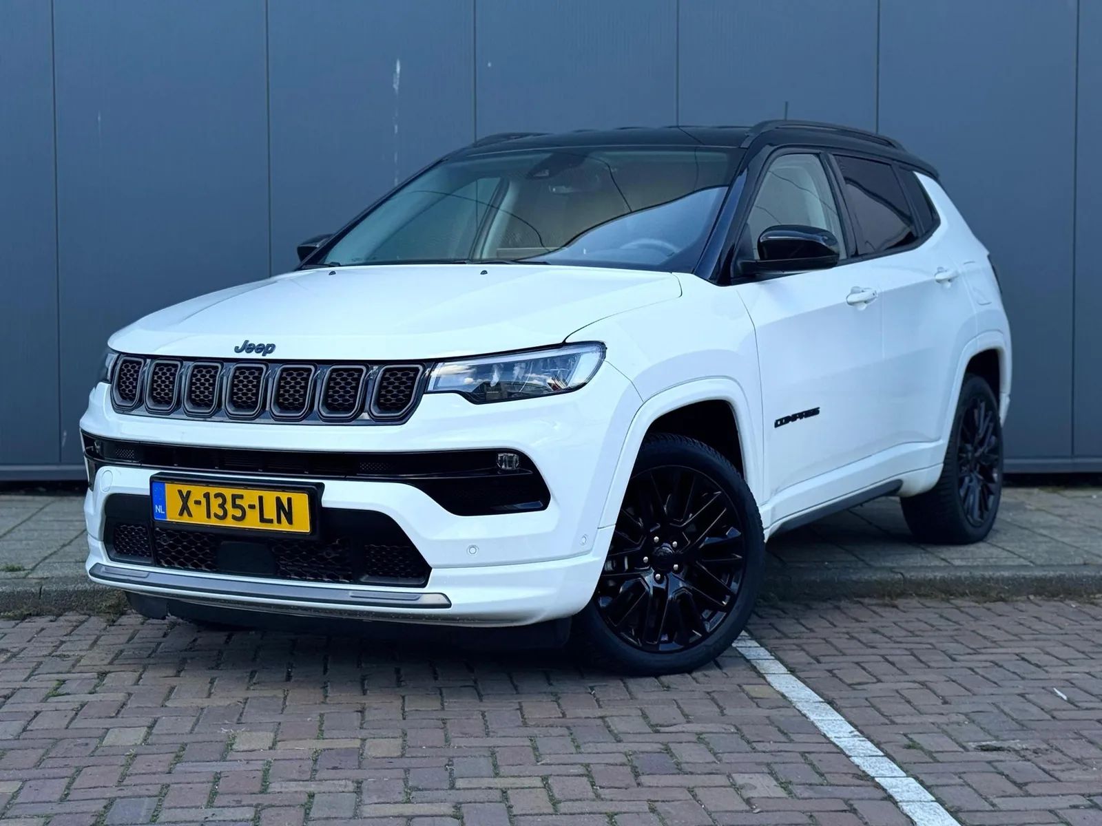 Jeep Compass (2022) — foto 1