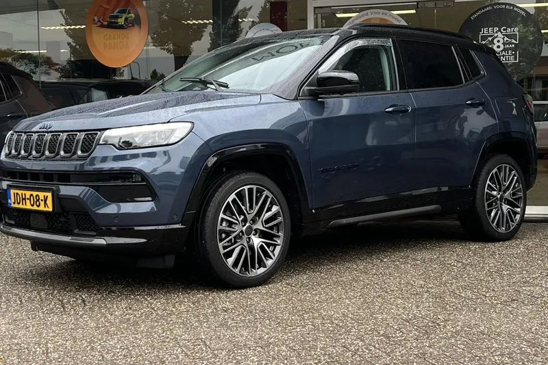Jeep Compass (2025)