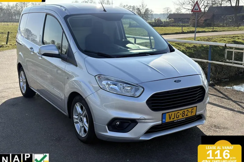Ford Transit Courier (2021)