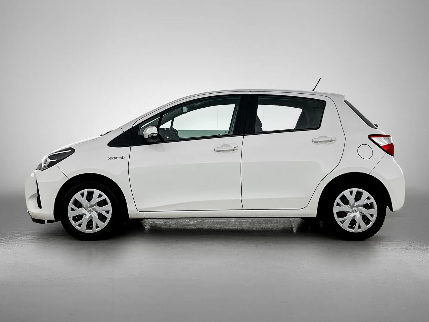 Toyota Yaris (2020) — foto 1