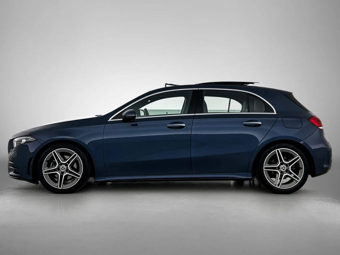 Mercedes-Benz A-Klasse (2022) — foto 1