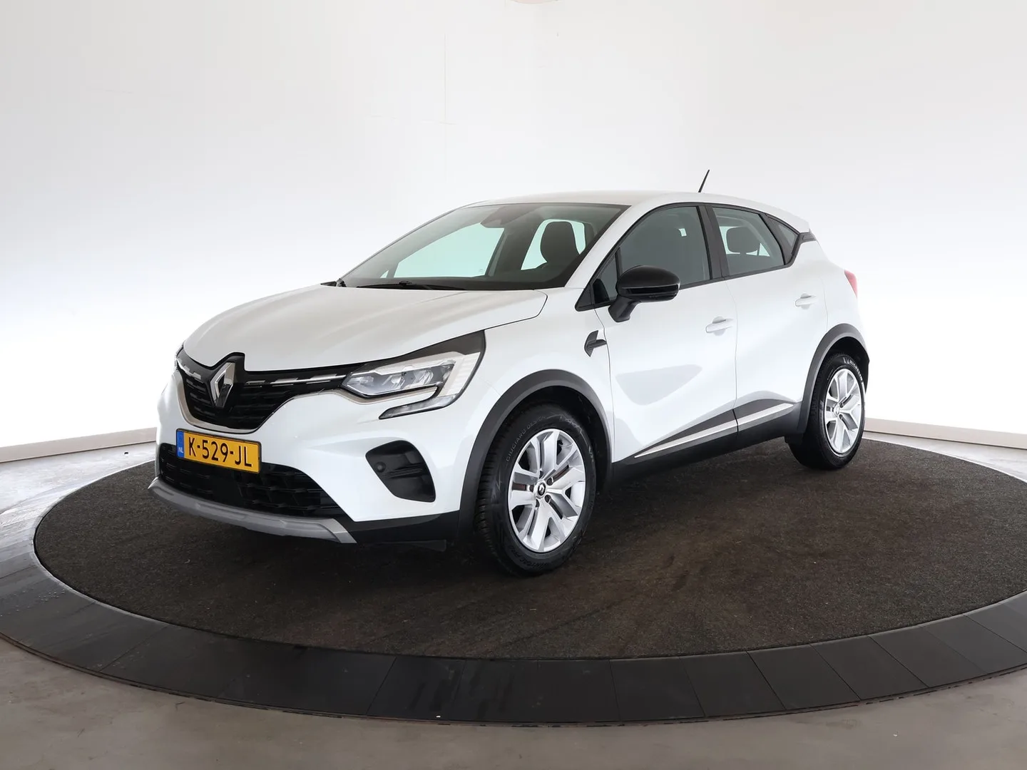 Renault Captur (2021) — foto 1