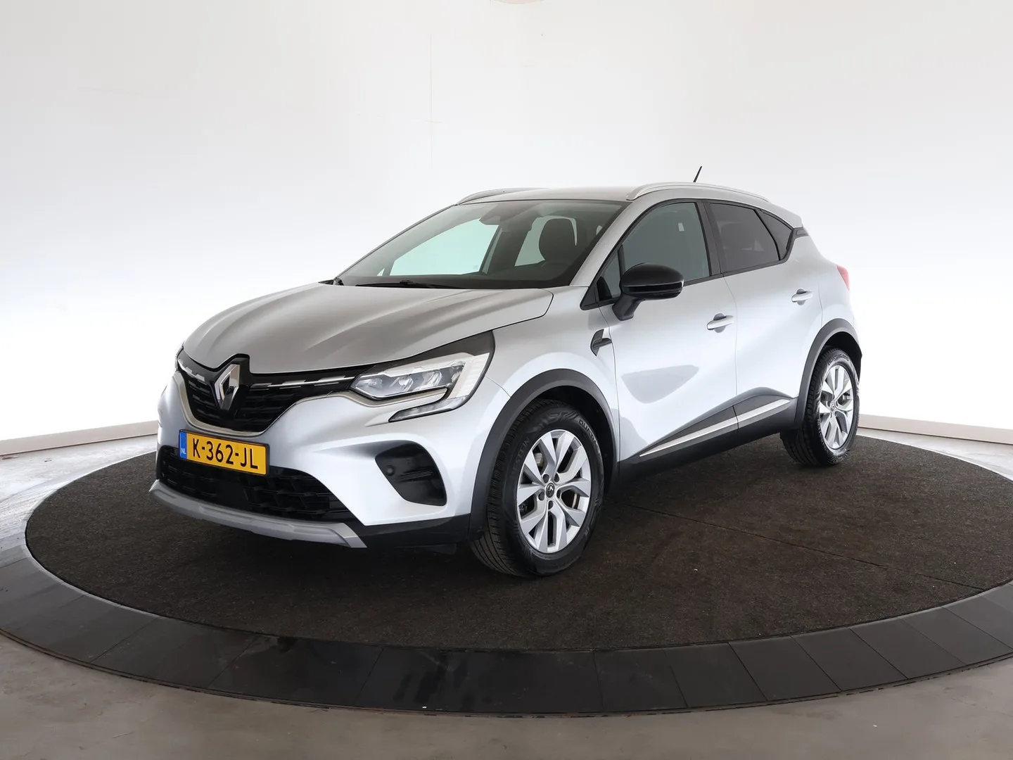 Renault Captur (2021) — foto 1