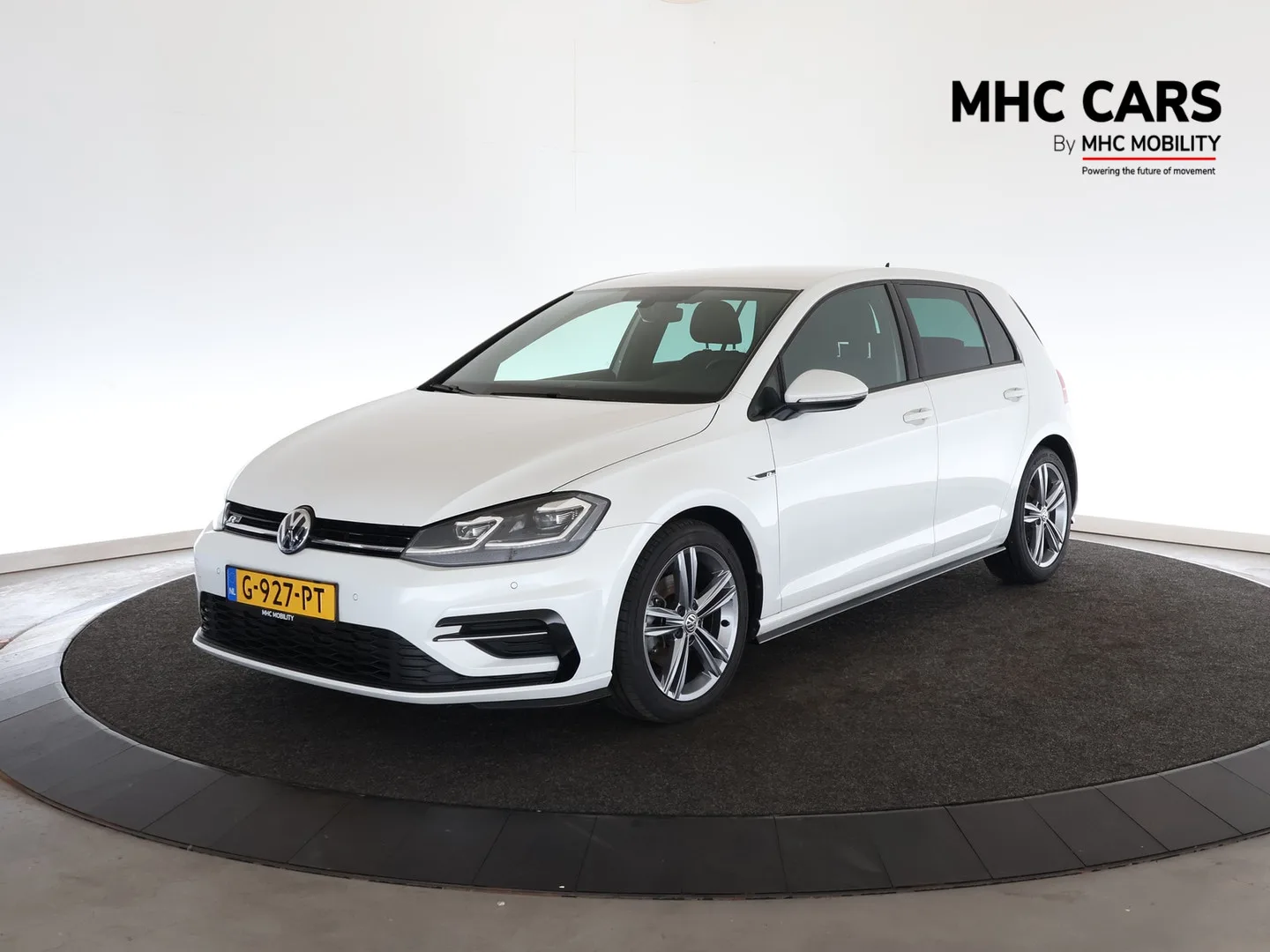 Volkswagen Golf (2019) — foto 1