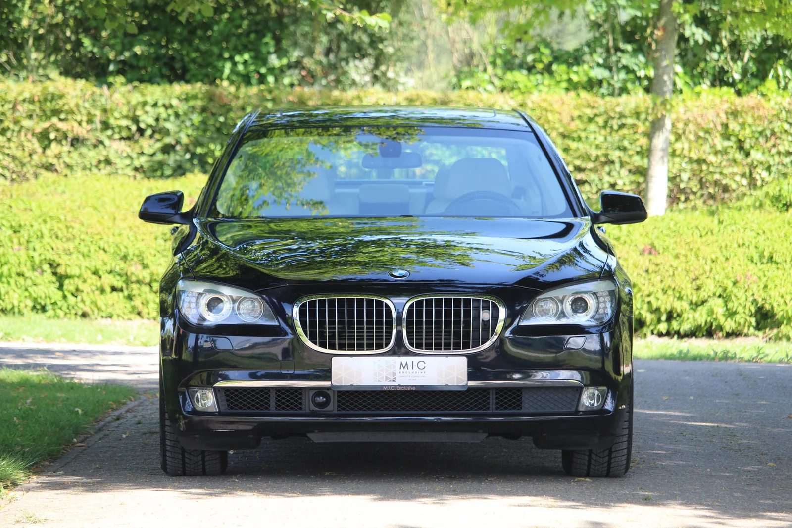 BMW 7-Serie (2009) — foto 1