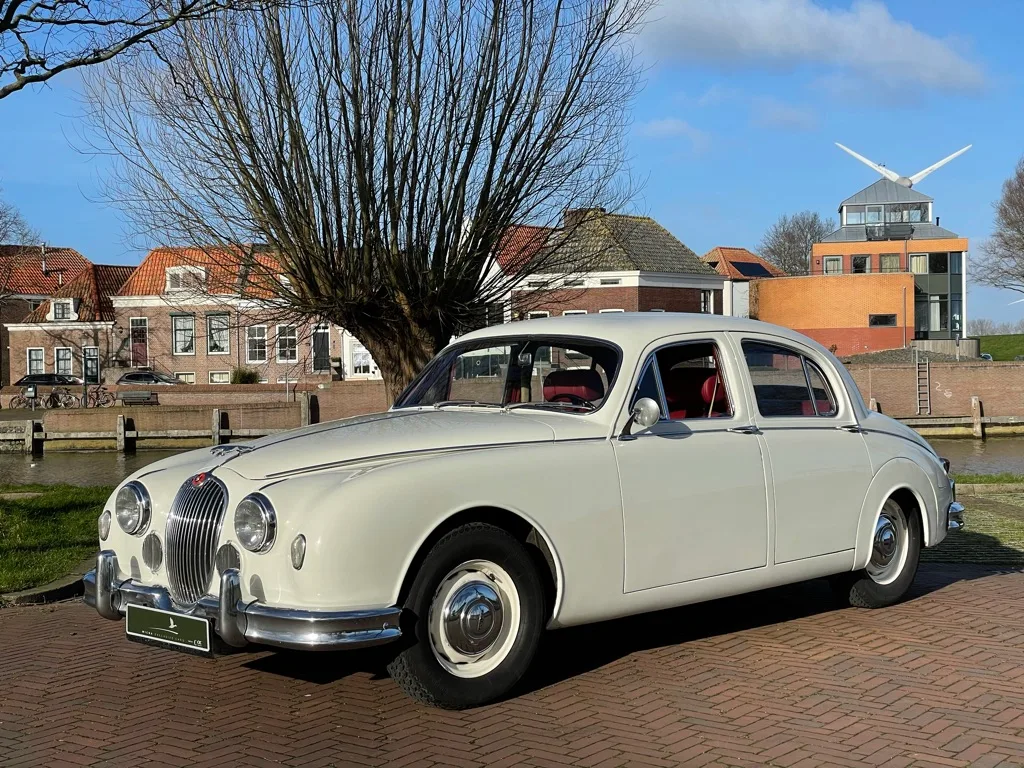 Jaguar 3.4 (1959) — foto 1