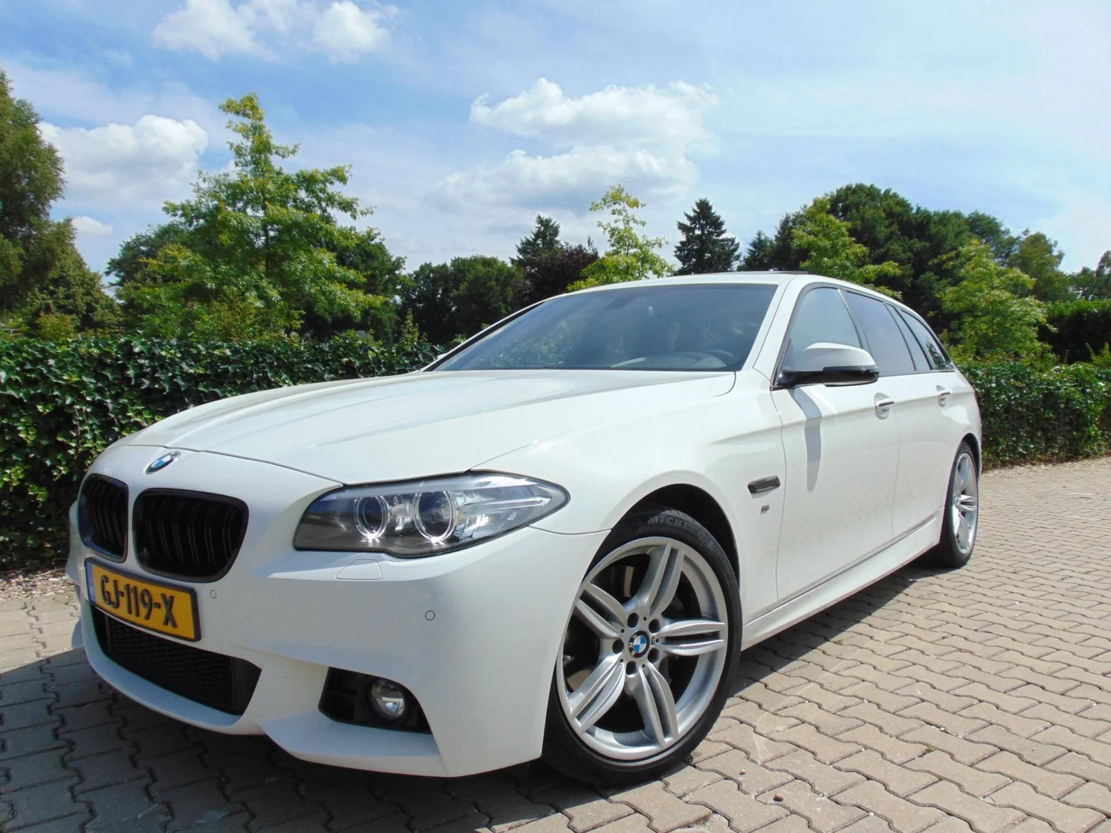 BMW 5-Serie (2015) — foto 1