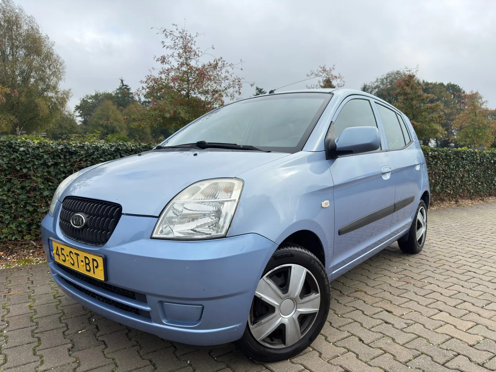 Kia Picanto (2006) — foto 1