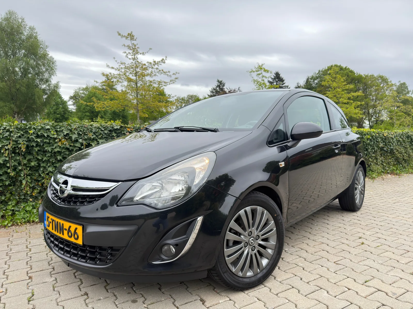 Opel Corsa (2014) — foto 1