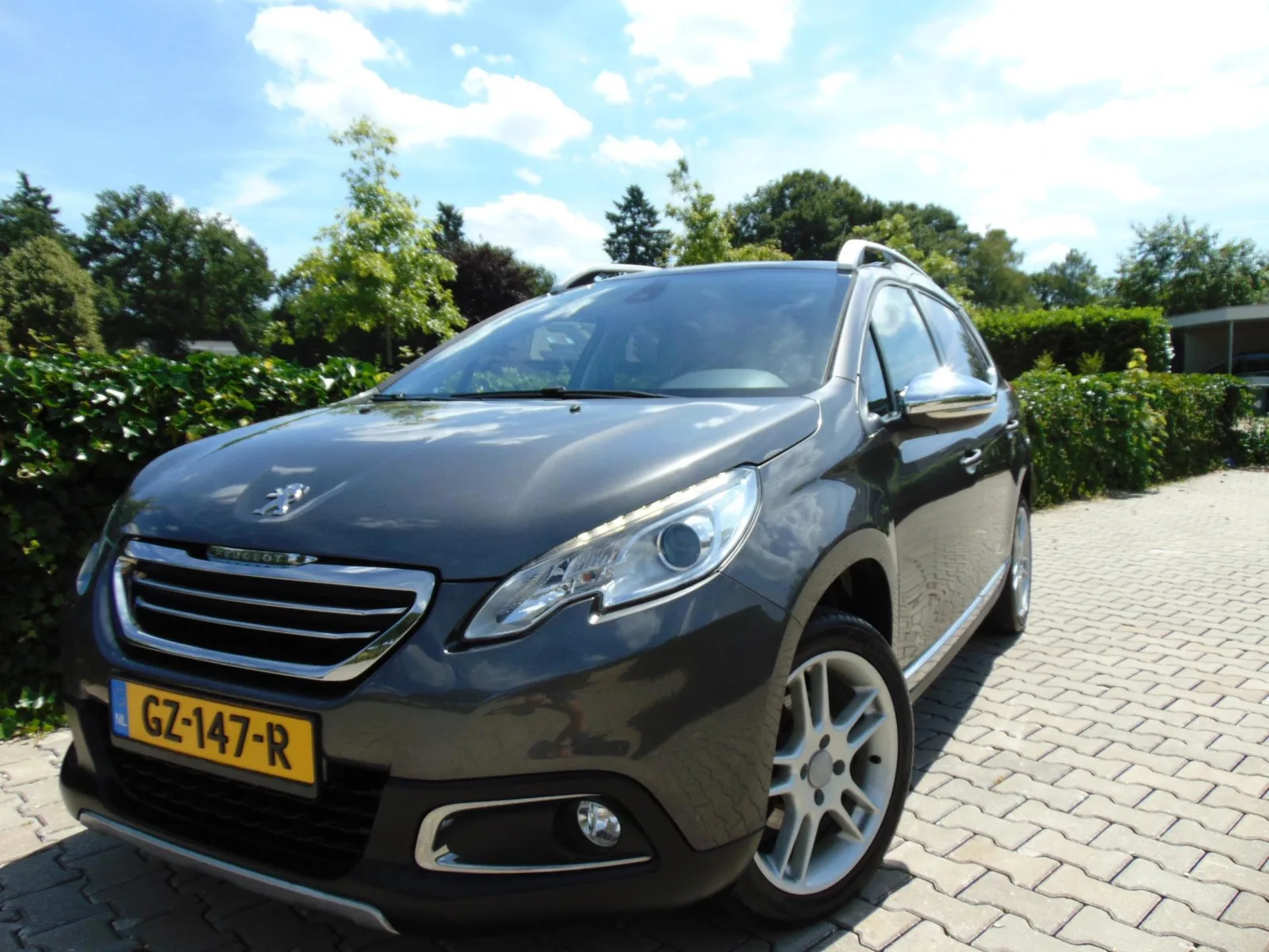 Peugeot 2008 (2015) — foto 1