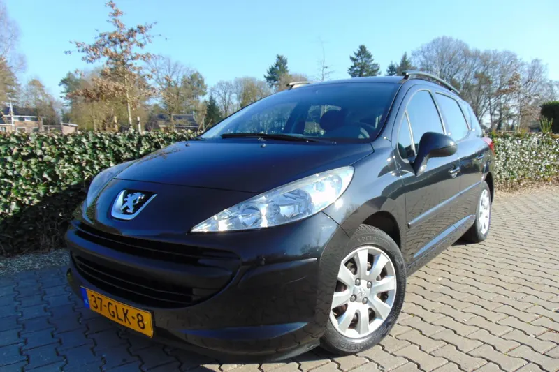 Peugeot 207 (2008)
