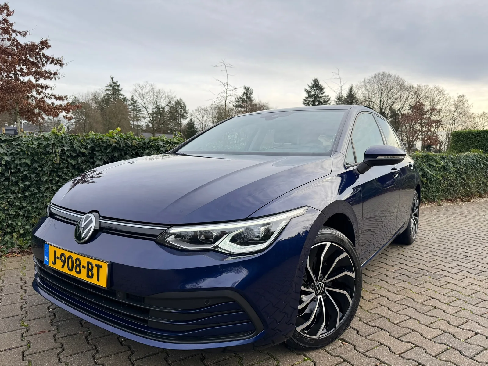 Volkswagen Golf (2020) — foto 1