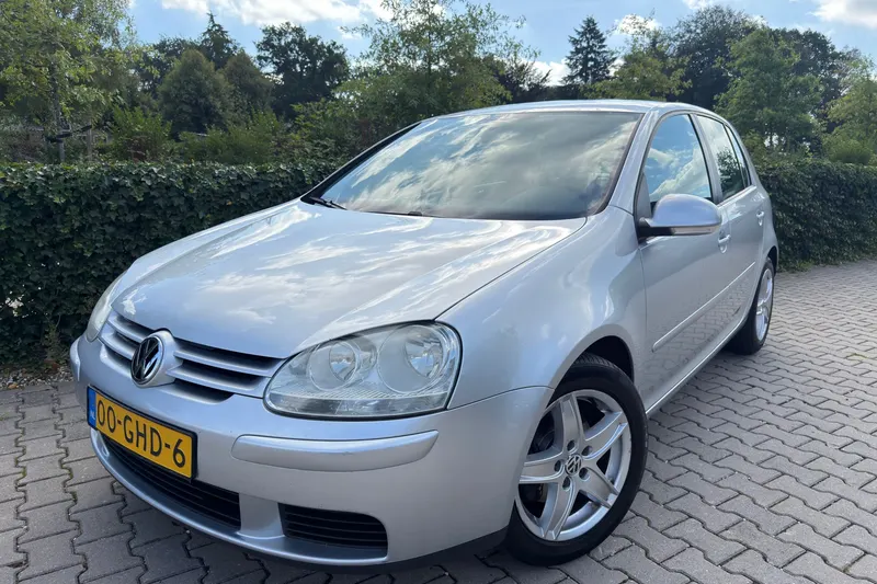 Volkswagen Golf (2008)