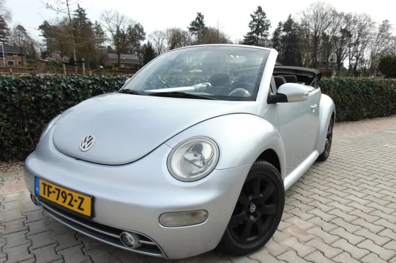Volkswagen New Beetle (2003)