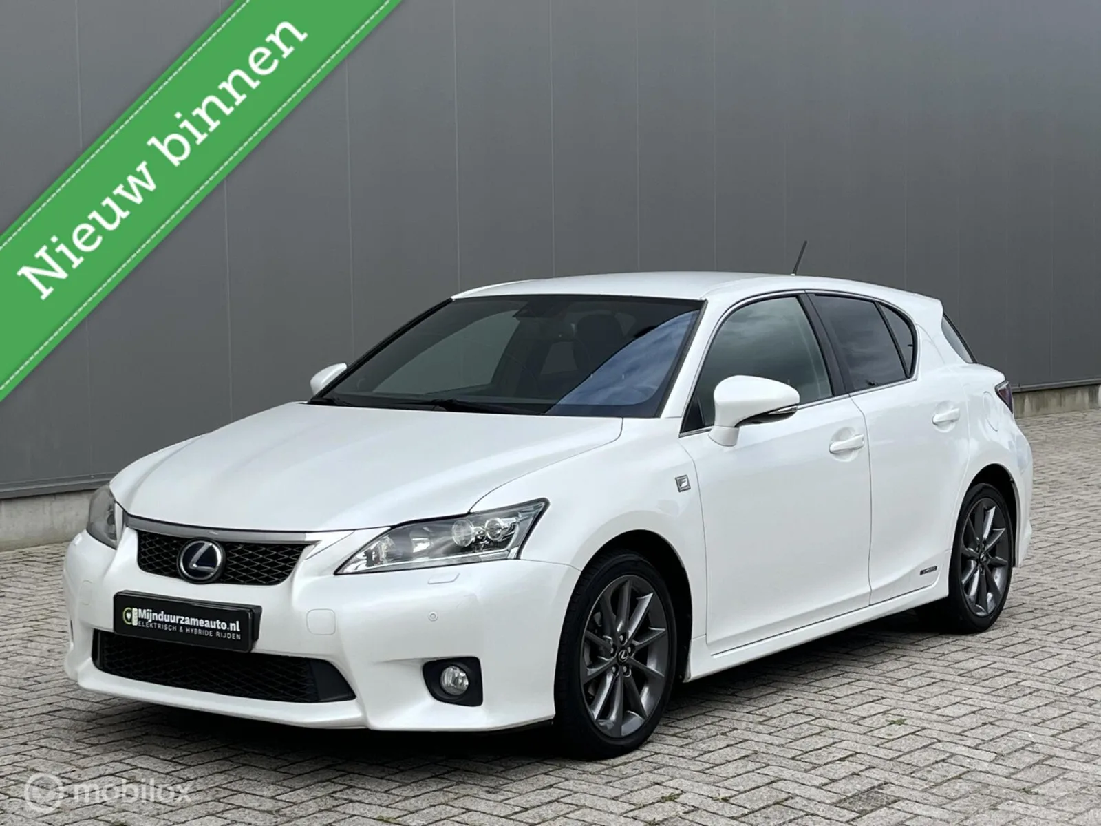 Lexus CT (2012) — foto 1