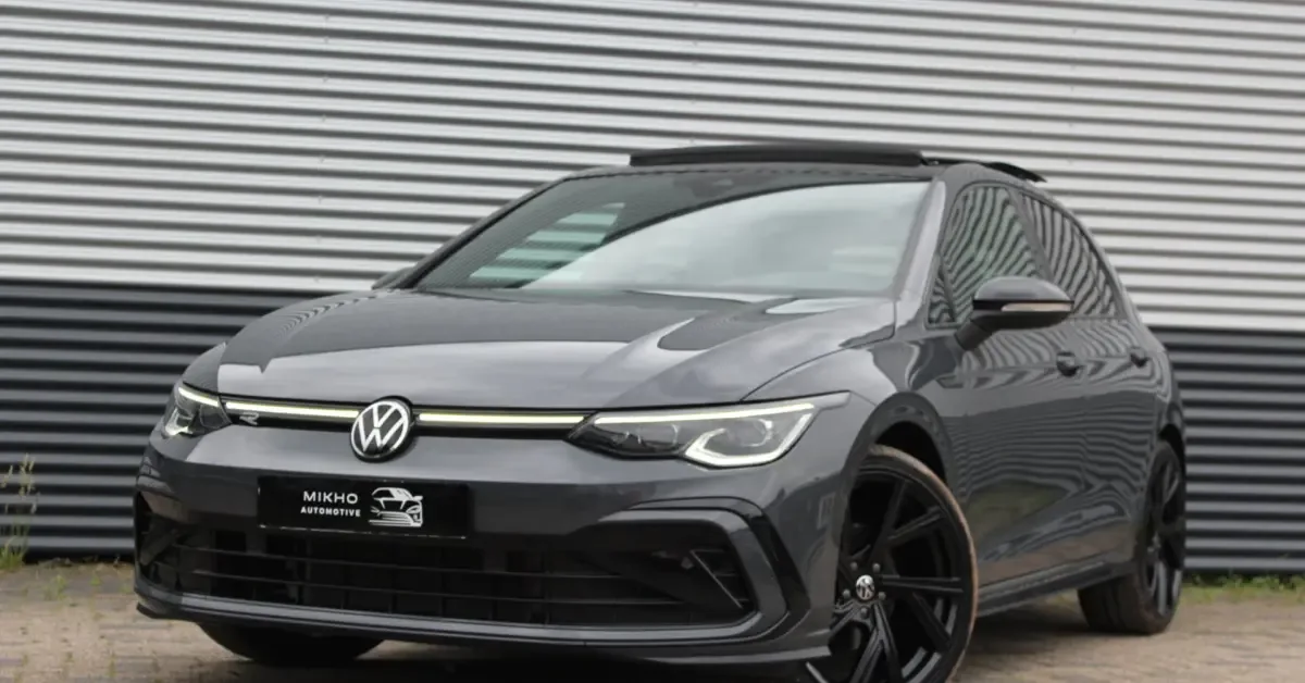 Volkswagen Golf (2022) — foto 1
