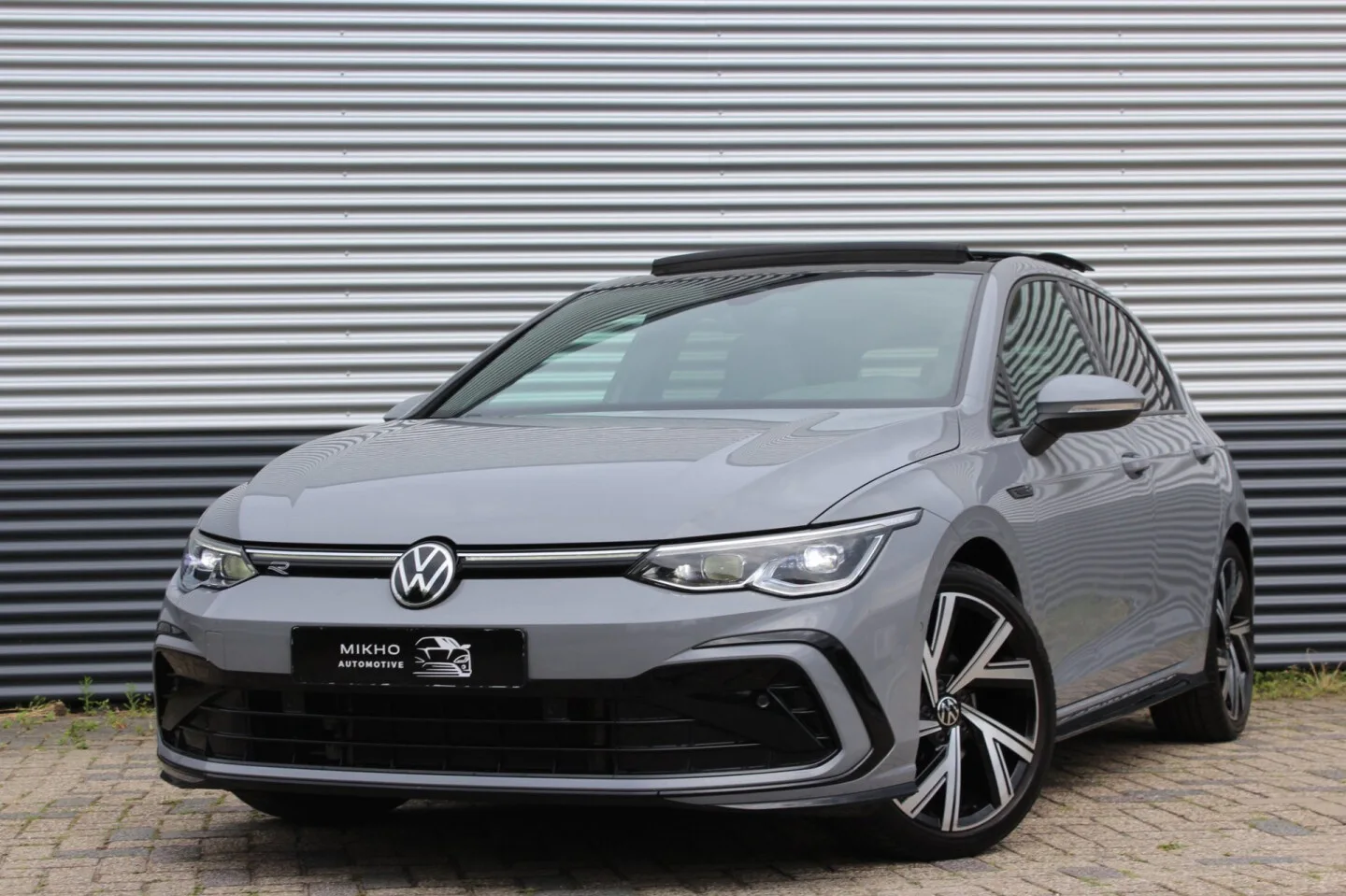 Volkswagen Golf (2021) — foto 1