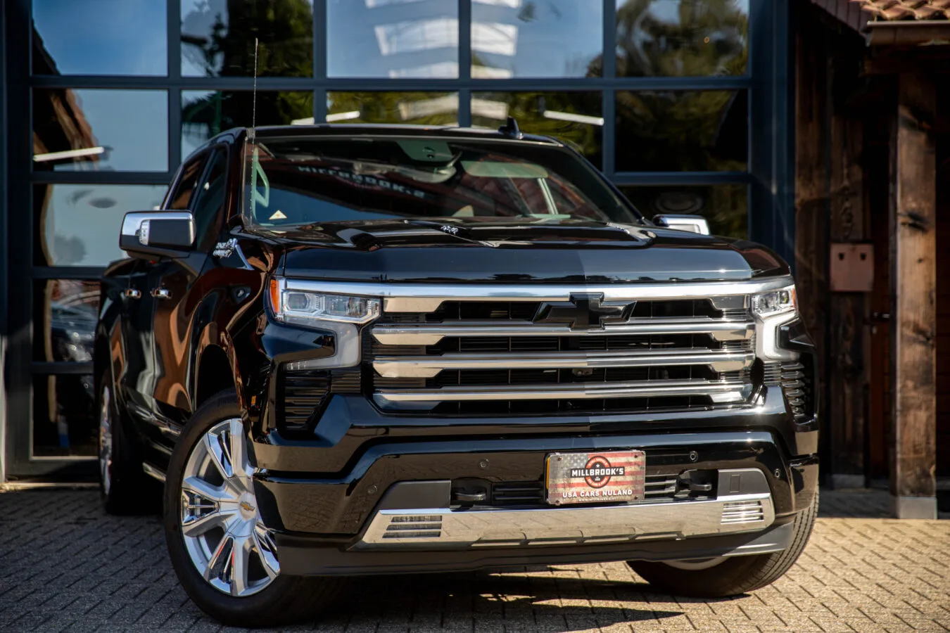 Chevrolet Silverado (2023) — foto 1